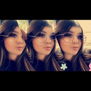 Meet your Posher, Hailey